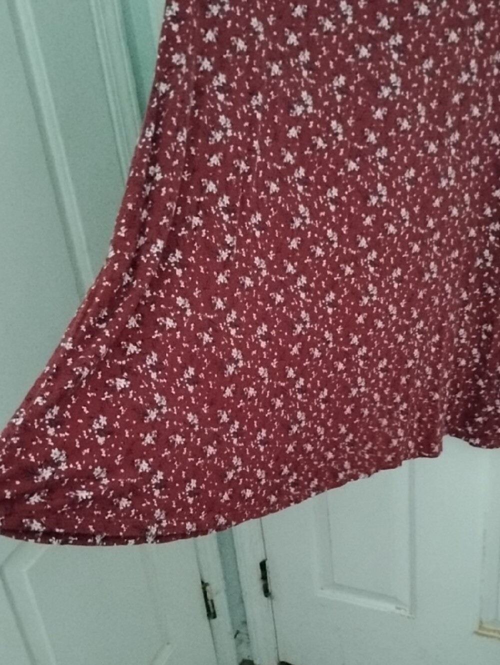 Simply Be Rust-Red Floral Midi Dress with White Sprig Print - Picture 5 of 8